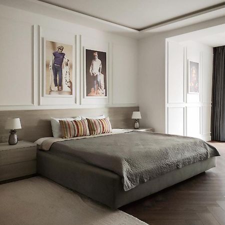 Modern Classic 2 Bedroom Apartment Near Most City Dnyipropetrovszk Kültér fotó
