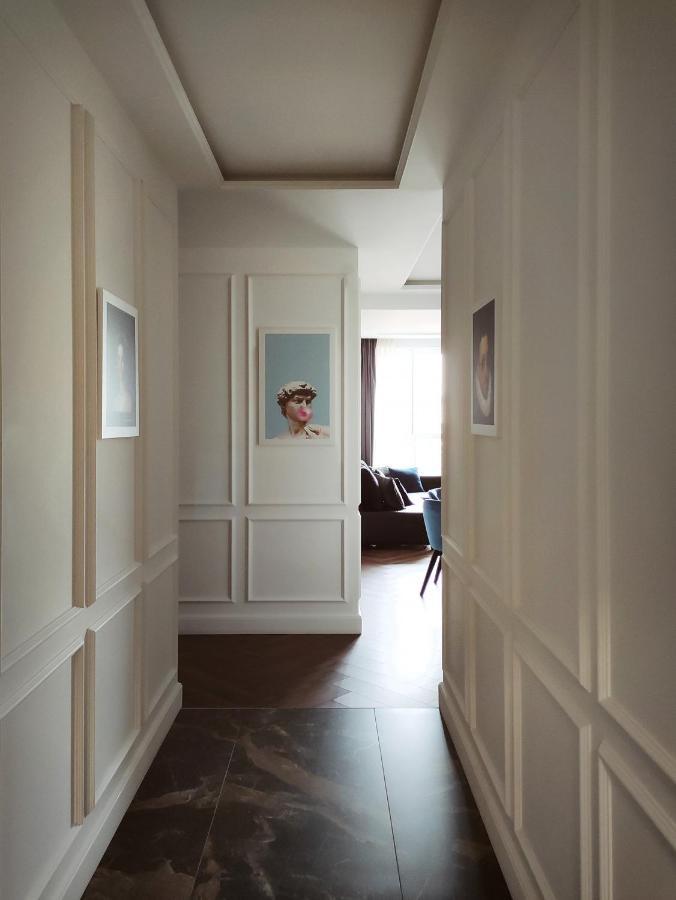 Modern Classic 2 Bedroom Apartment Near Most City Dnyipropetrovszk Kültér fotó